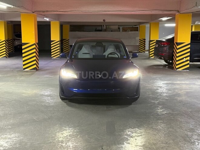 Tesla Model 3 2025, 3,000 km - 0.0 l - Bakı