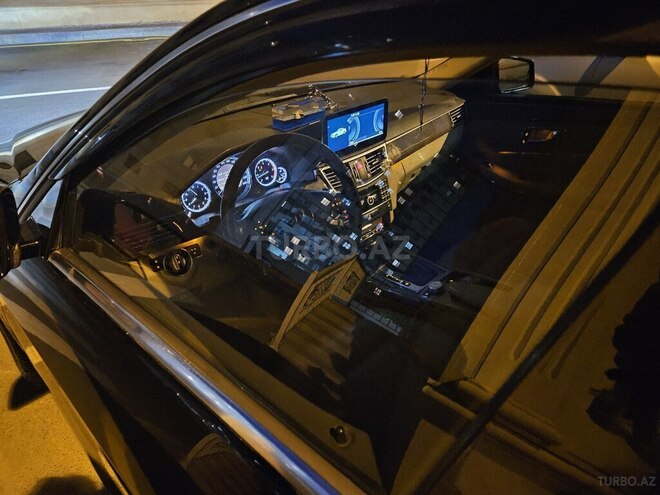 Mercedes E 220 2011, 295,000 km - 2.1 л - Bakı