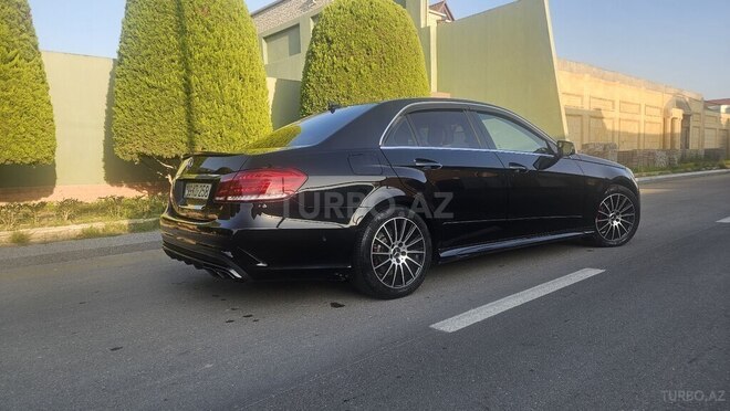 Mercedes E 220 2011, 295,000 km - 2.1 л - Bakı