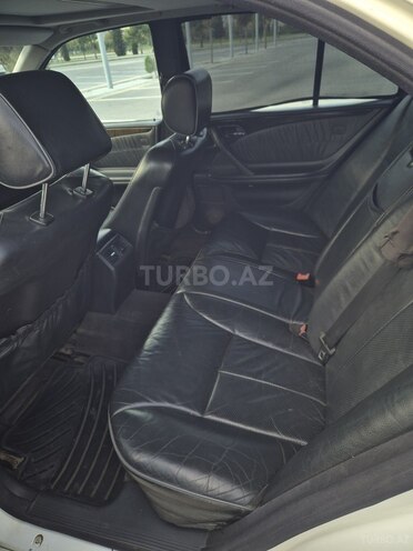 Mercedes E 320 2001, 350,000 km - 3.2 l - Bakı