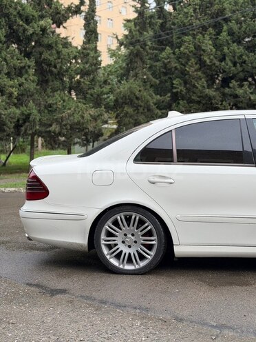 Mercedes E 270 2003, 170,000 km - 2.7 l - Bakı