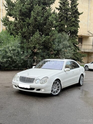 Mercedes E 270 2003, 170,000 km - 2.7 l - Bakı