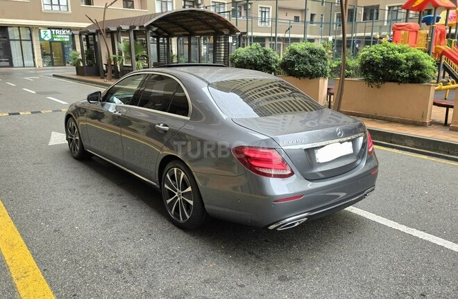 Mercedes E 220 d 2016, 176,000 km - 2.0 l - Bakı