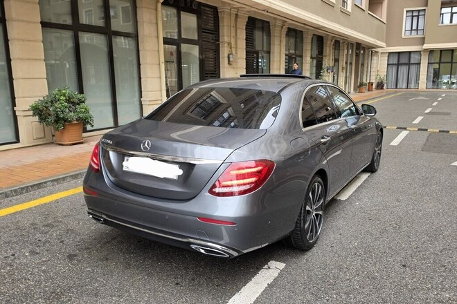 Mercedes E 220 d 2016, 176,000 km - 2.0 l - Bakı