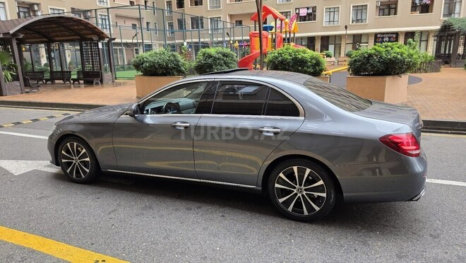 Mercedes E 220 d 2016, 176,000 km - 2.0 l - Bakı