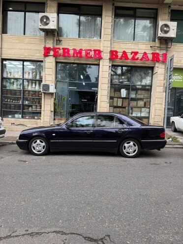 Mercedes E 280 1998, 330,000 km - 2.8 l - Bakı