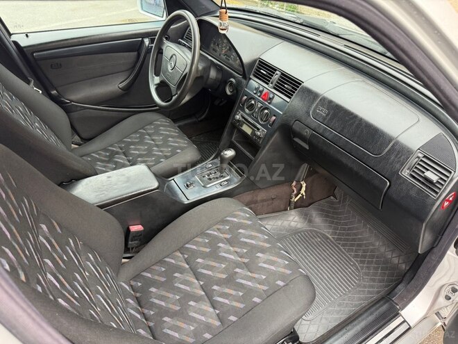 Mercedes C 200 2000, 321,400 km - 2.0 l - Bakı