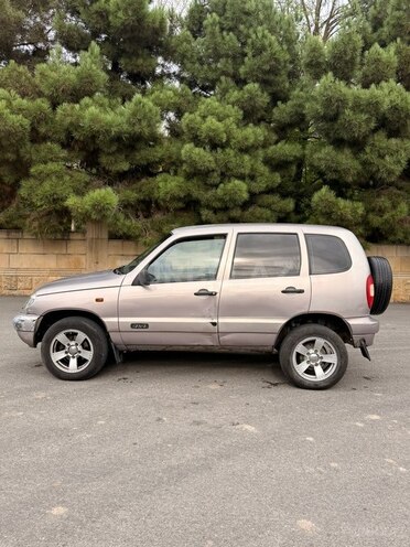 Chevrolet Niva 2008, 273,000 km - 1.7 l - Şamaxı