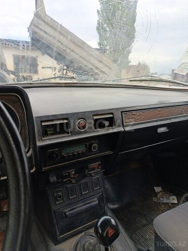 GAZ 24 1988, 85,000 km - 2.5 l - Xaçmaz