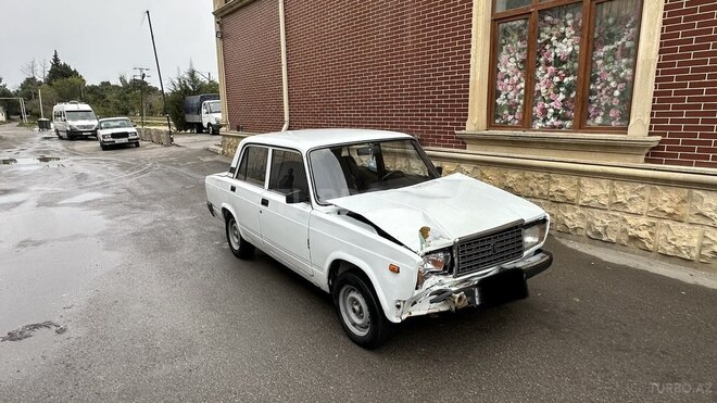 LADA (VAZ) 2107 2009, 135,882 km - 1.6 л - Bakı