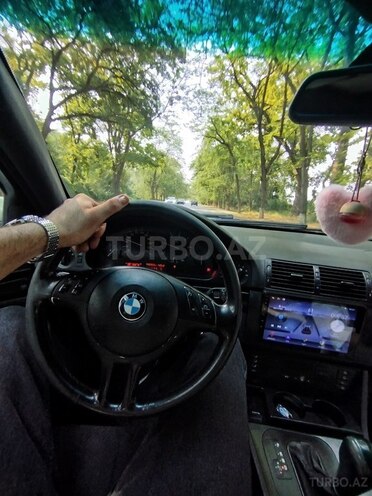 BMW 520 1999, 450,000 km - 2.0 l - Qusar