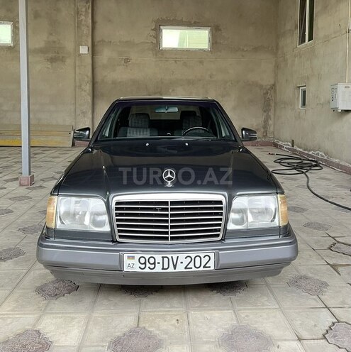 Mercedes 220 E 1995, 300,000 km - 2.2 l - Sumqayıt