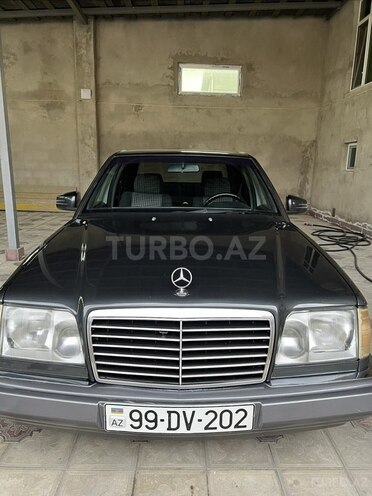 Mercedes 220 E 1995, 300,000 km - 2.2 l - Sumqayıt