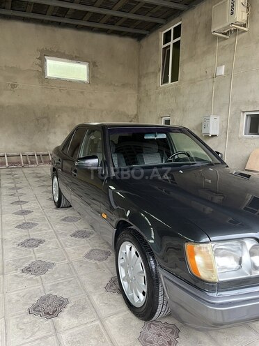 Mercedes 220 E 1995, 300,000 km - 2.2 l - Sumqayıt