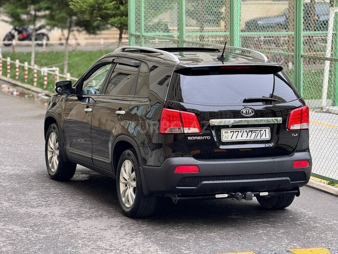 Kia Sorento 2010, 239,000 km - 2.0 л - Bakı
