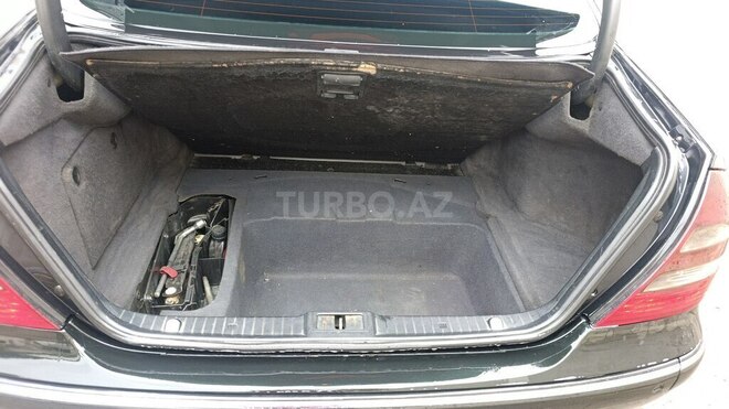 Mercedes E 270 2002, 327,258 km - 2.7 l - Bakı