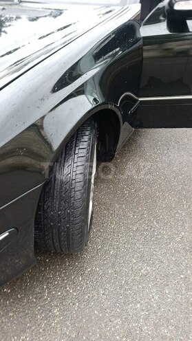 Mercedes E 270 2002, 327,258 km - 2.7 l - Bakı