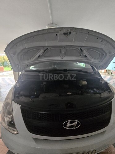 Hyundai H-1 2010, 310,000 km - 2.5 л - Balakən