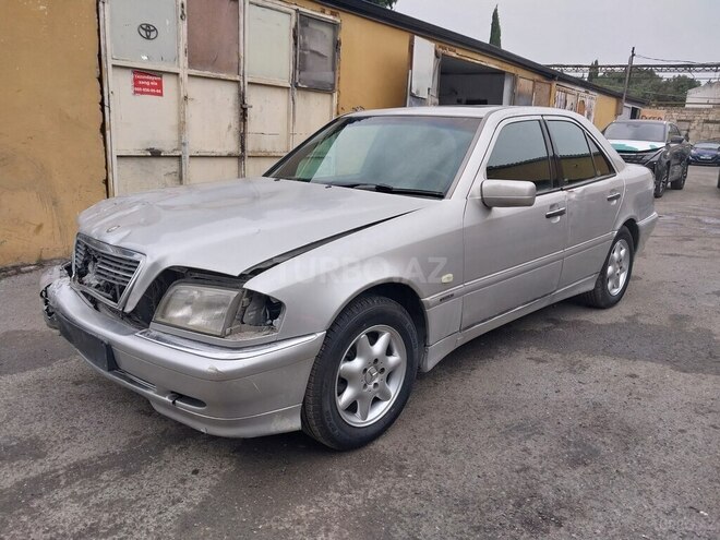 Mercedes C 220 1999, 351,213 km - 2.2 л - Bakı