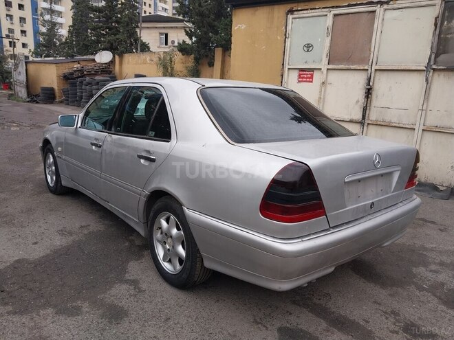 Mercedes C 220 1999, 351,213 km - 2.2 л - Bakı