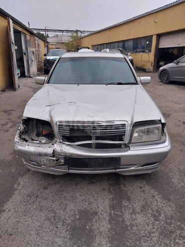 Mercedes C 220 1999, 351,213 km - 2.2 л - Bakı