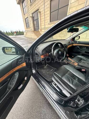 BMW 525 2001, 411,766 km - 2.5 l - Bakı