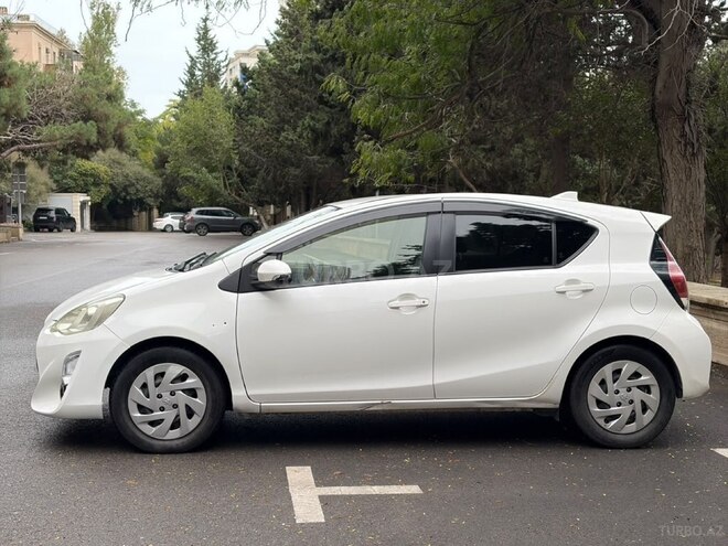 Toyota Aqua 2017, 286,000 km - 1.5 l - Bakı