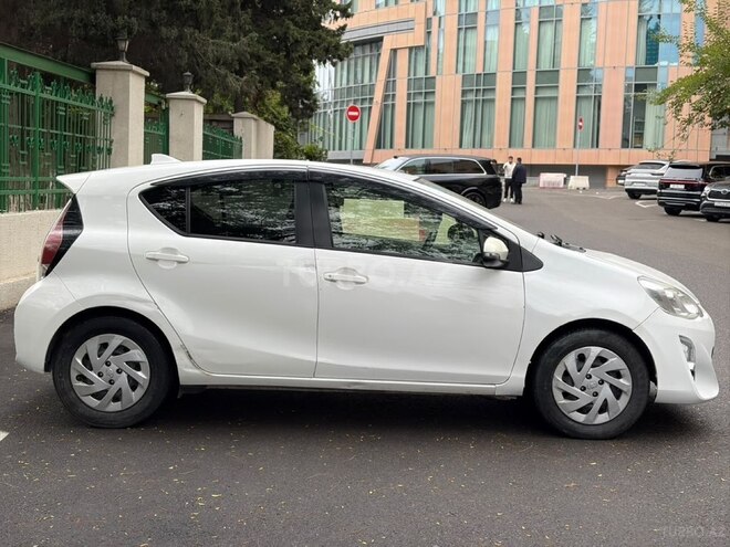 Toyota Aqua 2017, 286,000 km - 1.5 l - Bakı