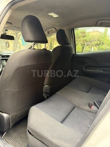 Toyota Aqua 2017, 286,000 km - 1.5 l - Bakı