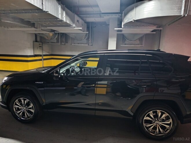Toyota RAV4 2024, 15,000 km - 2.5 l - Bakı