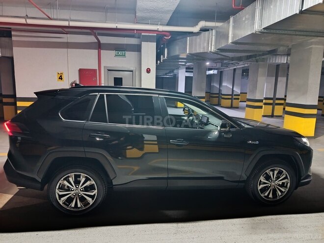 Toyota RAV4 2024, 15,000 km - 2.5 l - Bakı