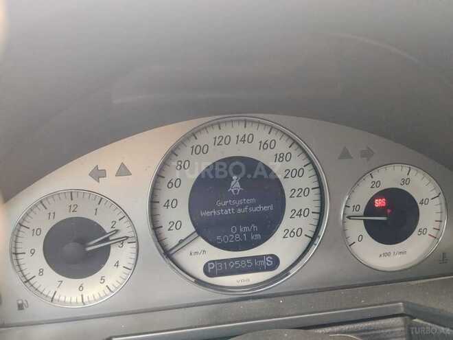 Mercedes E 220 2003, 319,585 km - 2.2 l - Bakı