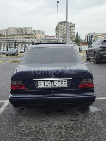 Mercedes E 220 1995, 620,000 km - 2.2 л - Bakı