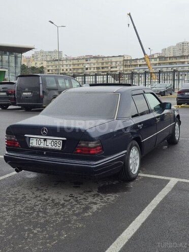Mercedes E 220 1995, 620,000 km - 2.2 л - Bakı