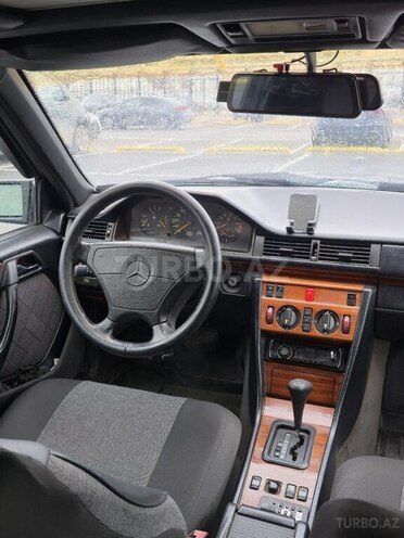 Mercedes E 220 1995, 620,000 km - 2.2 л - Bakı