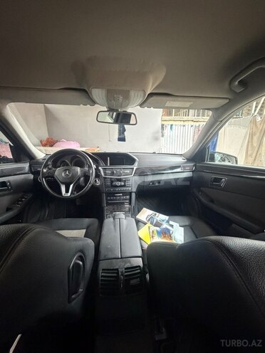 Mercedes E 200 2013, 210,326 km - 1.8 л - Qazax