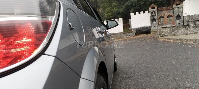 Opel Astra 2009, 211,000 km - 1.4 l - Şəki