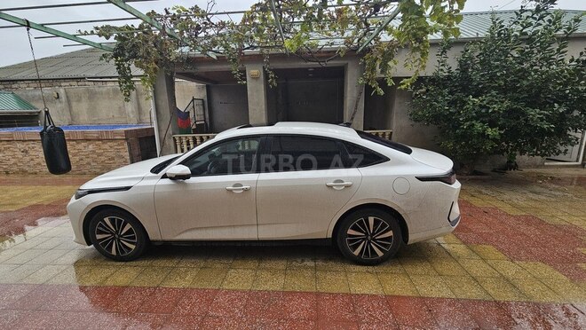 Changan Qiyuan A05 2025, 35,000 km - 1.5 l - Bakı