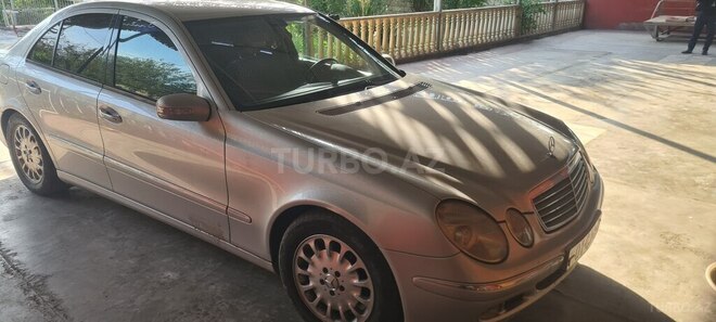 Mercedes E 240 2002, 249,586 km - 2.6 л - Saatlı