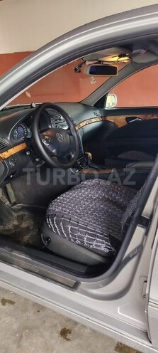 Mercedes E 240 2002, 249,586 km - 2.6 л - Saatlı