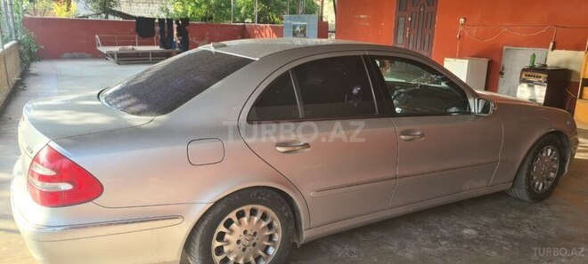 Mercedes E 240 2002, 249,586 km - 2.6 л - Saatlı
