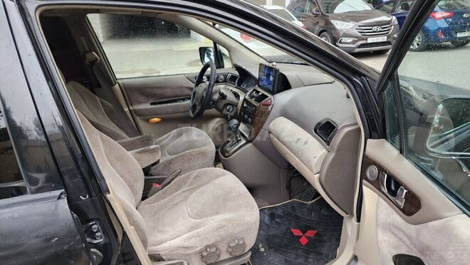 Mitsubishi Chariot 2000, 357,000 km - 2.4 l - Bakı
