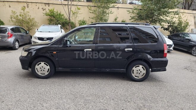 Mitsubishi Chariot 2000, 357,000 km - 2.4 l - Bakı