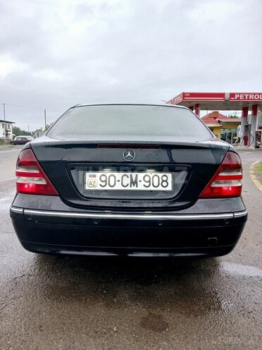 Mercedes C 200 2002, 628,000 km - 2.2 л - Lənkəran