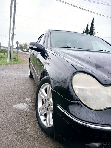 Mercedes C 200 2002, 628,000 km - 2.2 л - Lənkəran