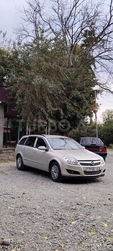 Opel Astra 2009, 239,000 km - 1.4 l - Qəbələ