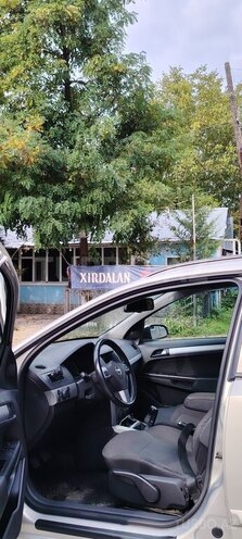 Opel Astra 2009, 239,000 km - 1.4 l - Qəbələ