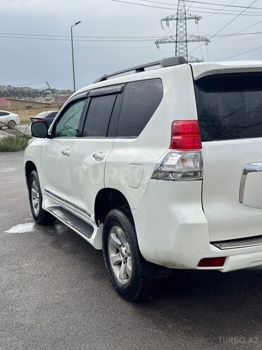 Toyota Land Cruiser Prado 2010, 240,000 km - 2.7 л - Bakı