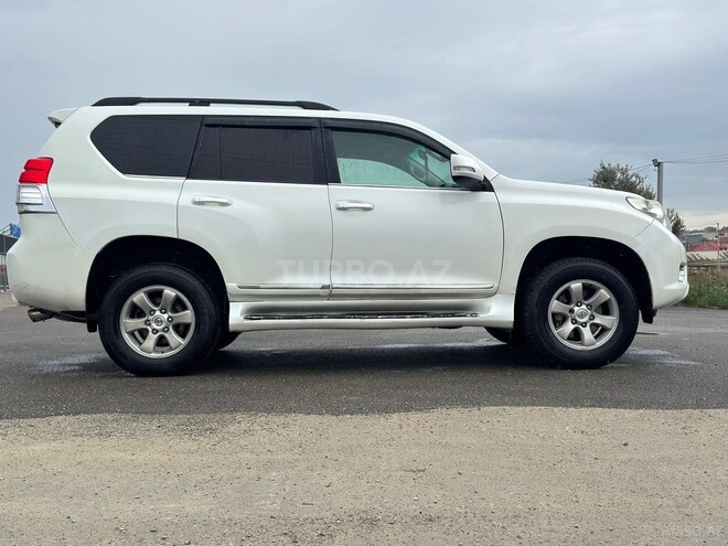 Toyota Land Cruiser Prado 2010, 240,000 km - 2.7 л - Bakı