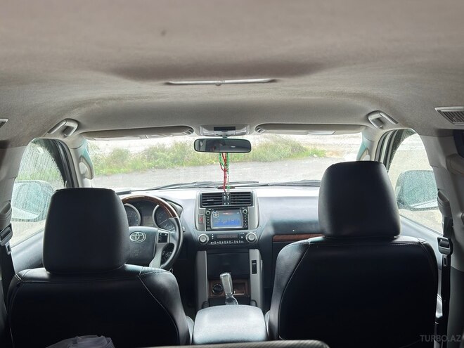 Toyota Land Cruiser Prado 2010, 240,000 km - 2.7 л - Bakı